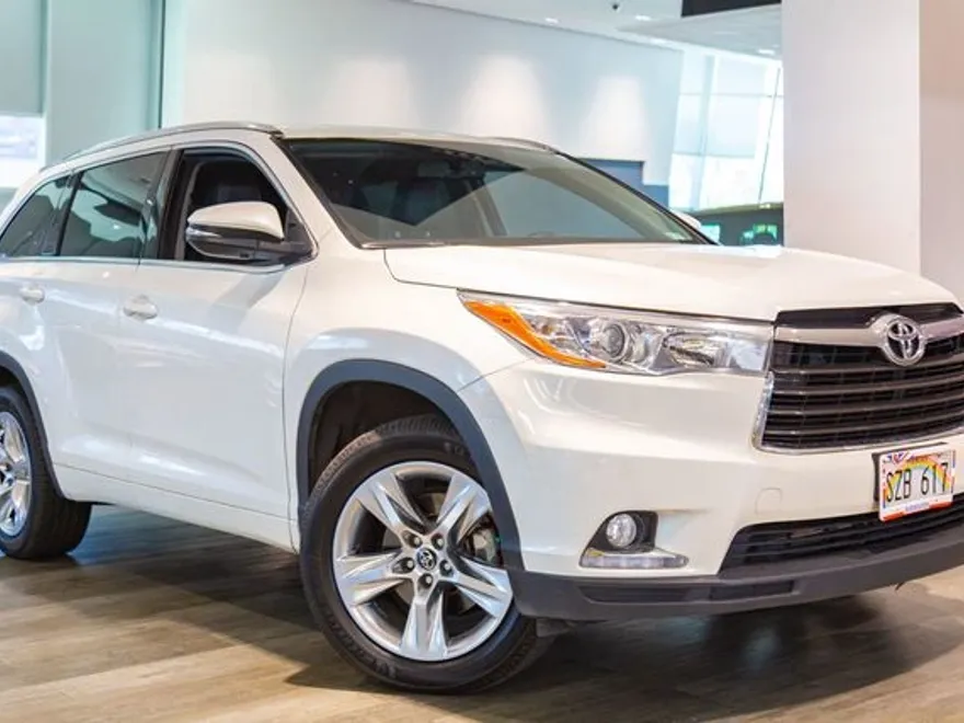2016 Toyota Highlander Limited photo 1