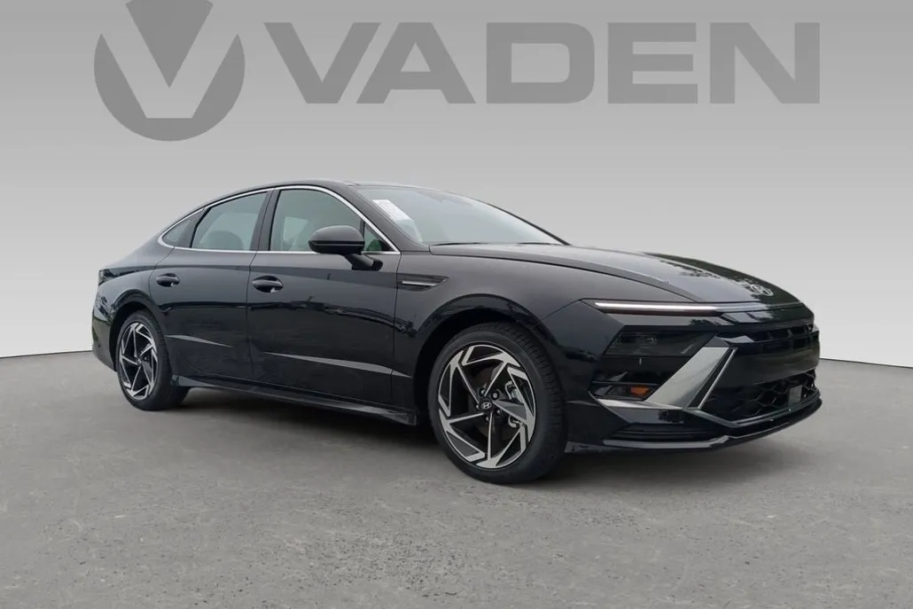 2024 Hyundai Sonata SEL photo 1