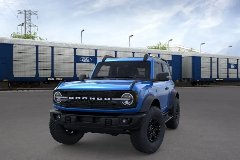 2025 Ford Bronco Badlands photo 1