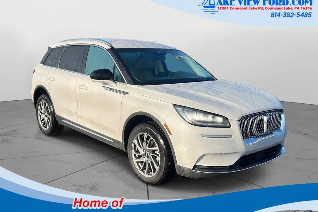 2022 Lincoln Corsair Standard photo 1