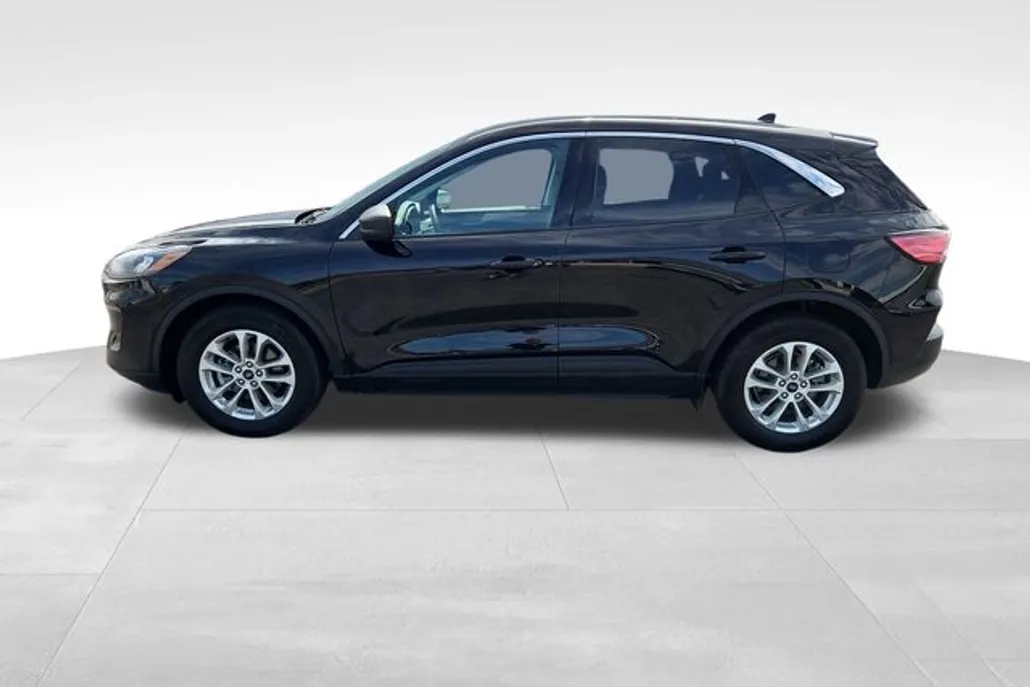 2022 Ford Escape SE photo 1