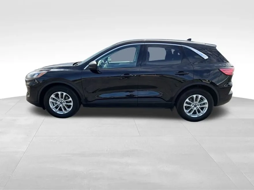 2022 Ford Escape SE photo 1