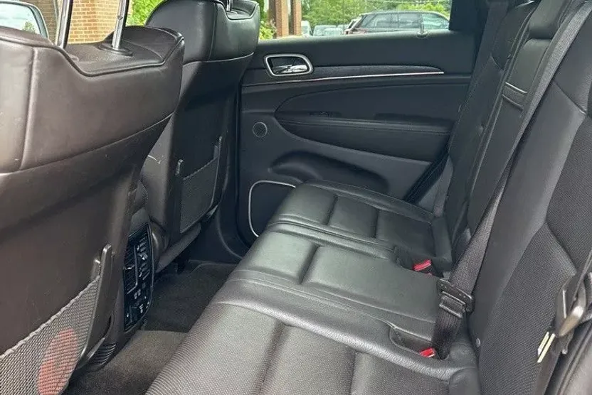 2015 Jeep Grand Cherokee Summit photo 1