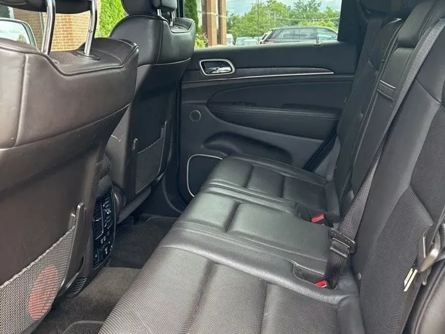 2015 Jeep Grand Cherokee Summit photo 1