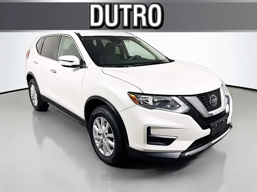 2019 Nissan Rogue SV photo 1