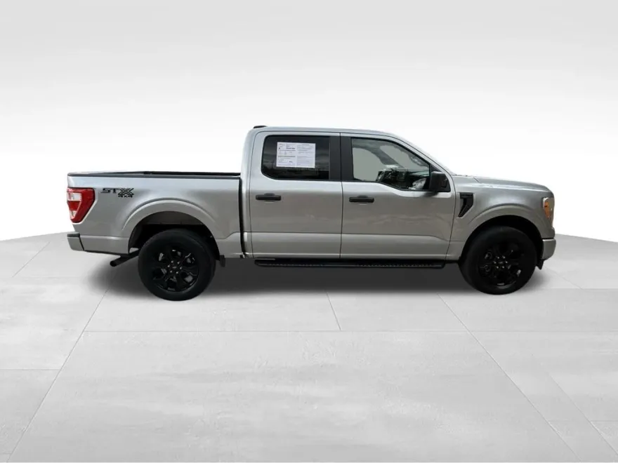 2022 Ford F-150 XL photo 1