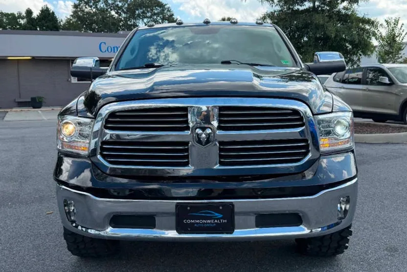 2016 Ram 1500 Laramie photo 1