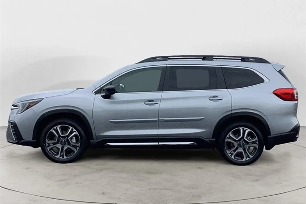 2025 Subaru Ascent Limited photo 1