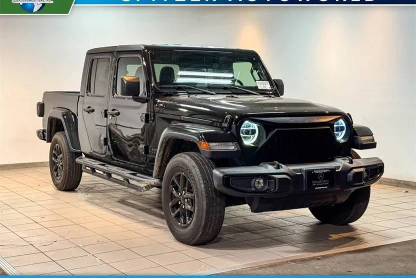 2022 Jeep Gladiator Altitude photo 1