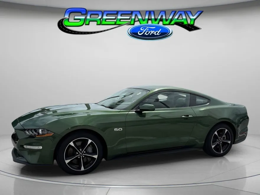 2022 Ford Mustang GT photo 1