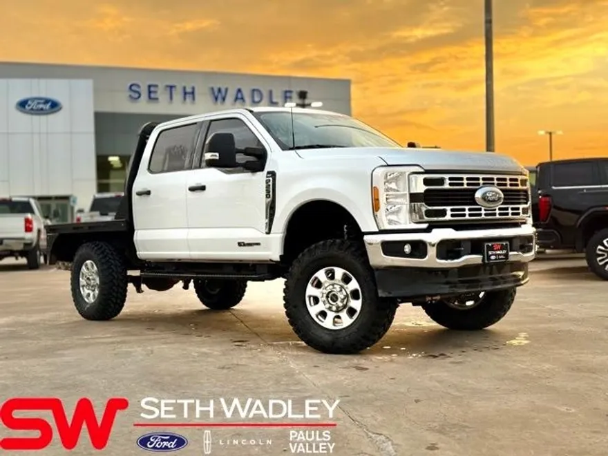 2023 Ford F-250 photo 1