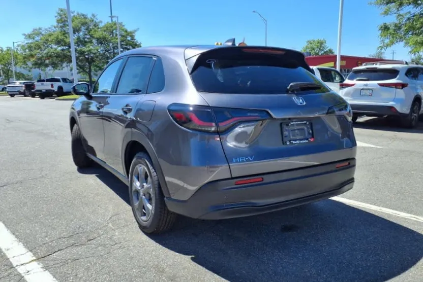 2026 Honda HR-V LX photo 1