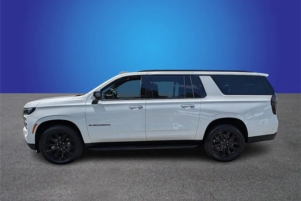 2025 Chevrolet Suburban Premier photo 1