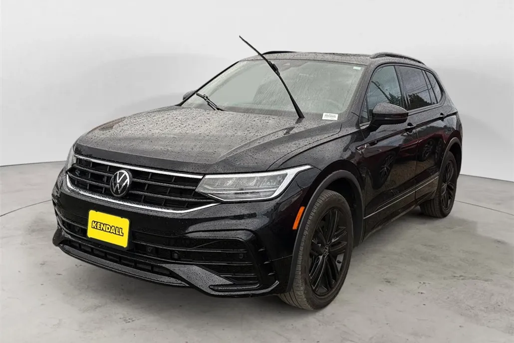 2022 Volkswagen Tiguan SE R-Line Black photo 1