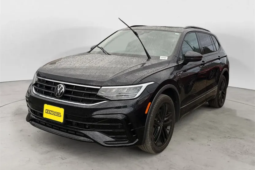2022 Volkswagen Tiguan SE R-Line Black photo 1