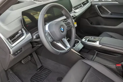2025 Bmw X2 xDrive28i photo 3