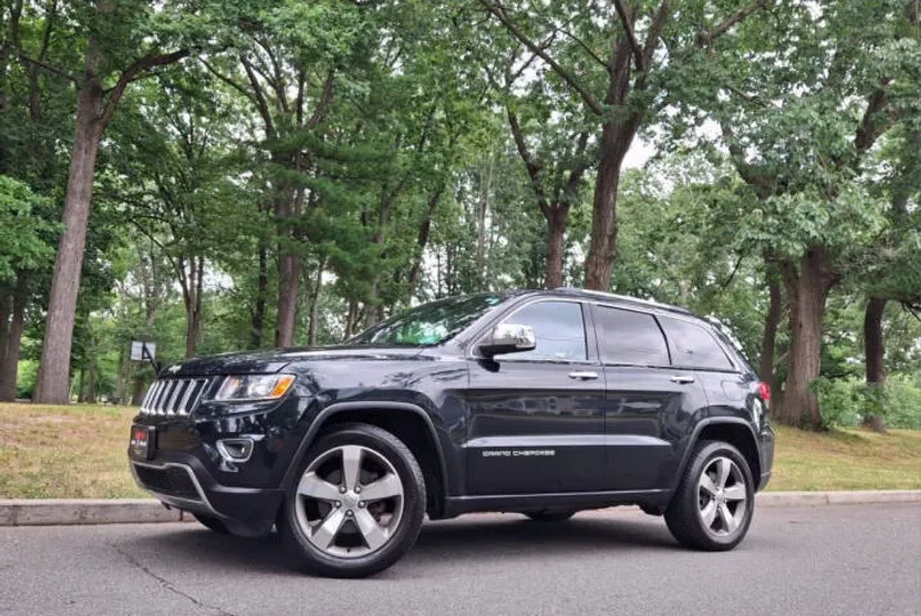 2014 Jeep Grand Cherokee Limited photo 1