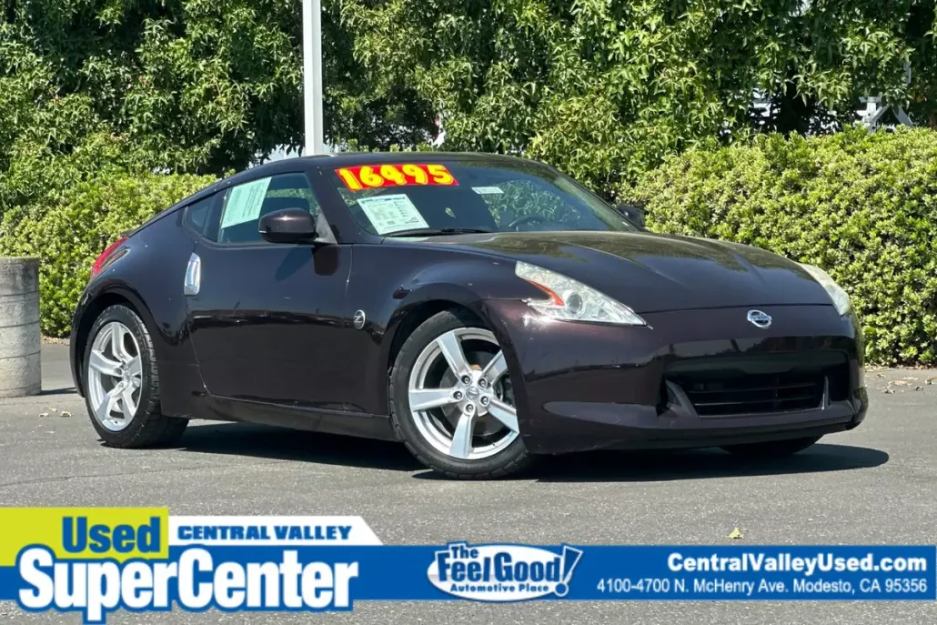 2010 Nissan 370Z Base photo 1