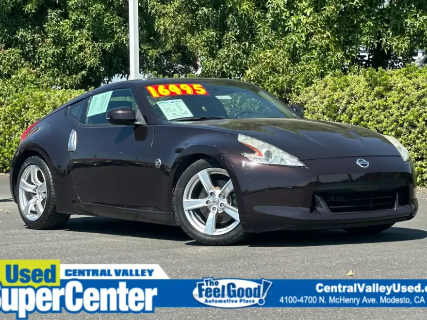 2010 Nissan 370Z Base photo 1