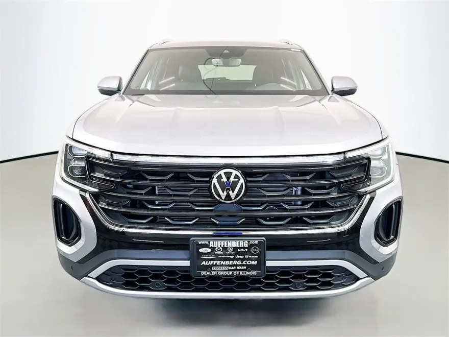 2026 Volkswagen Atlas Cross Sport SE Technology photo 1