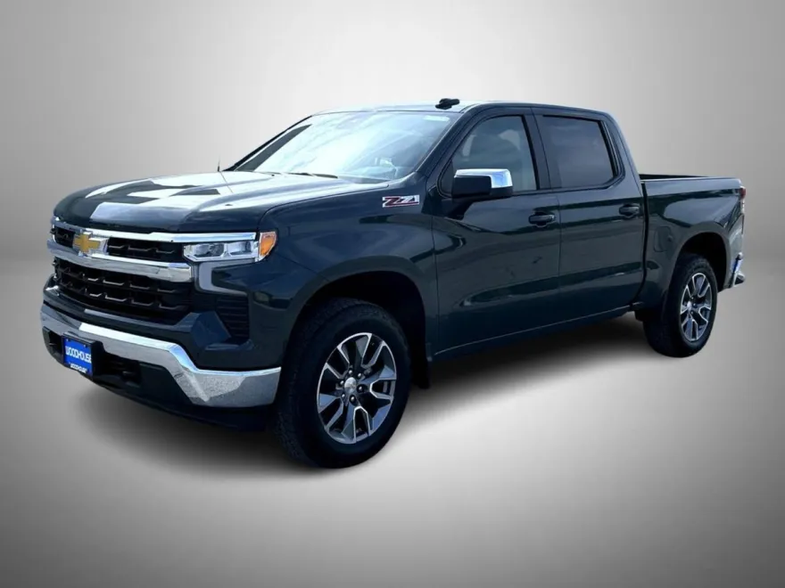 2026 Chevrolet Silverado 1500 LT photo 1