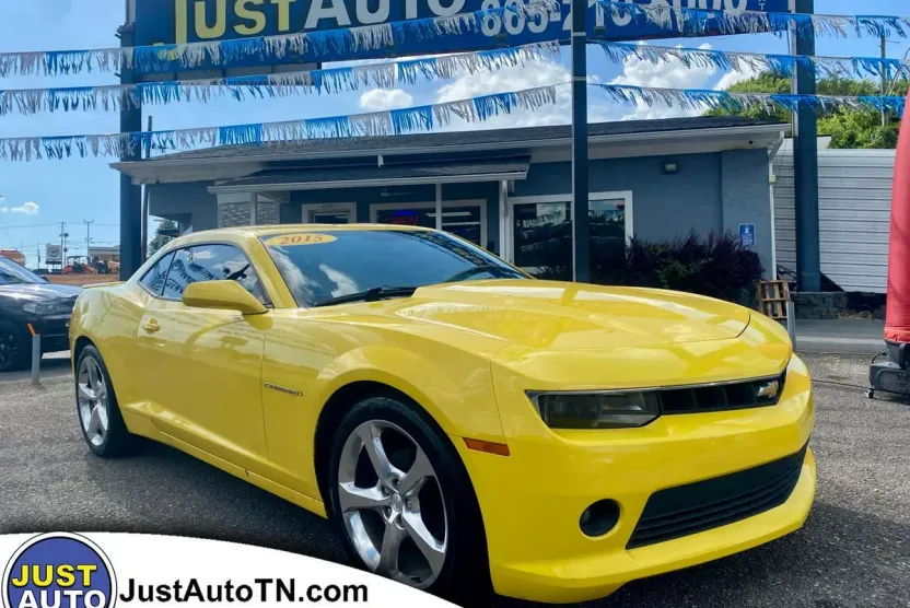 2015 Chevrolet Camaro 1LT photo 1