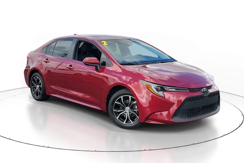 2022 Toyota Corolla LE photo 1