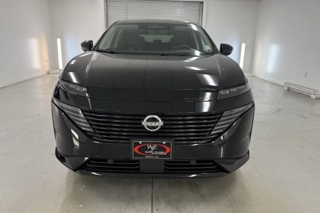 2025 Nissan Murano Platinum photo 1