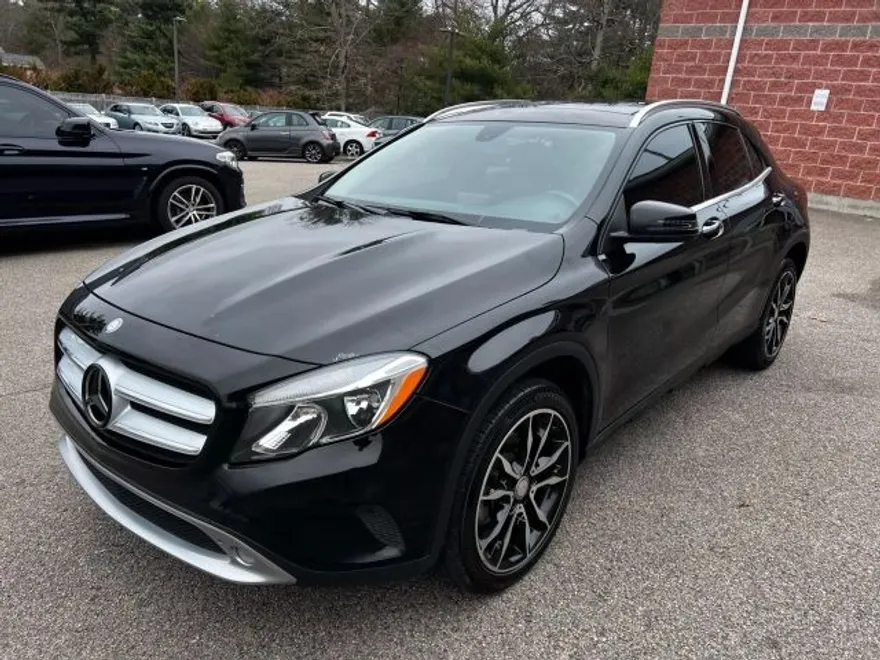 2015 Mercedes Benz GLA 250 4MATIC photo 1