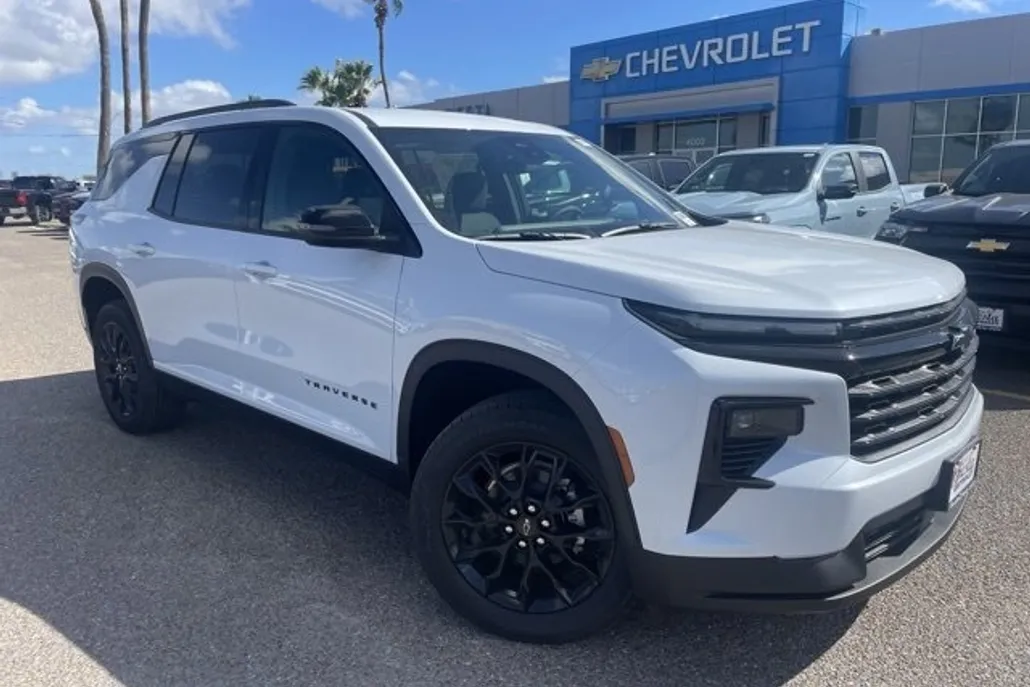 2026 Chevrolet Traverse photo 1