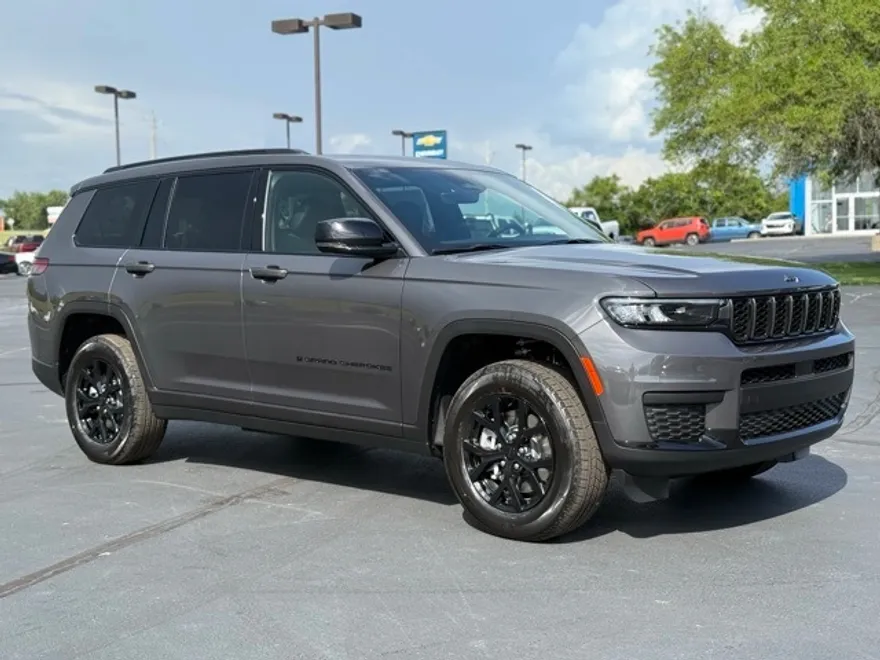 2025 Jeep Grand Cherokee Altitude X photo 1