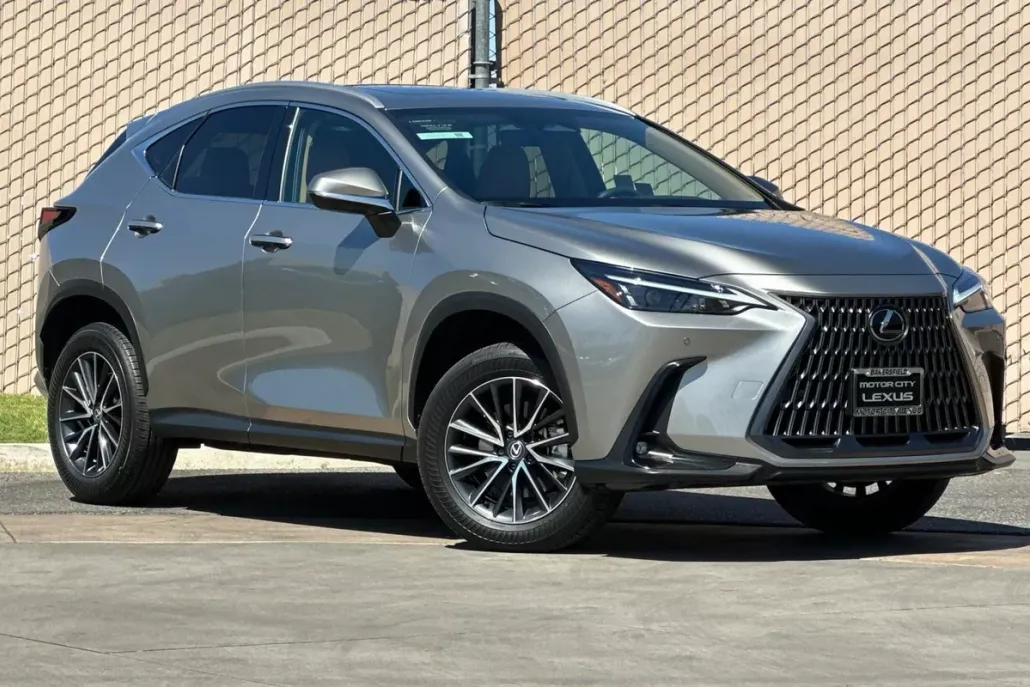 2025 Lexus NX 250 photo 1