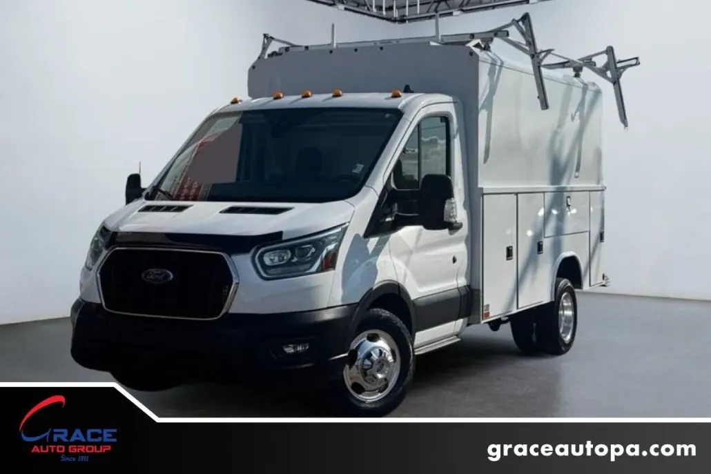 2022 Ford Transit photo 1