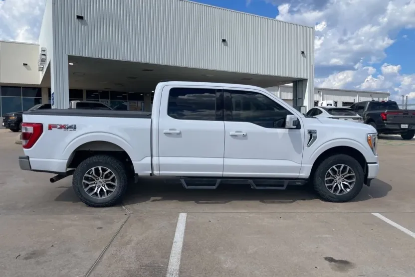2021 Ford F-150 Lariat photo 1