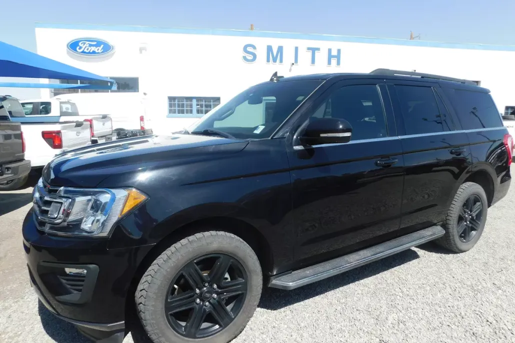 2021 Ford Expedition XLT photo 1