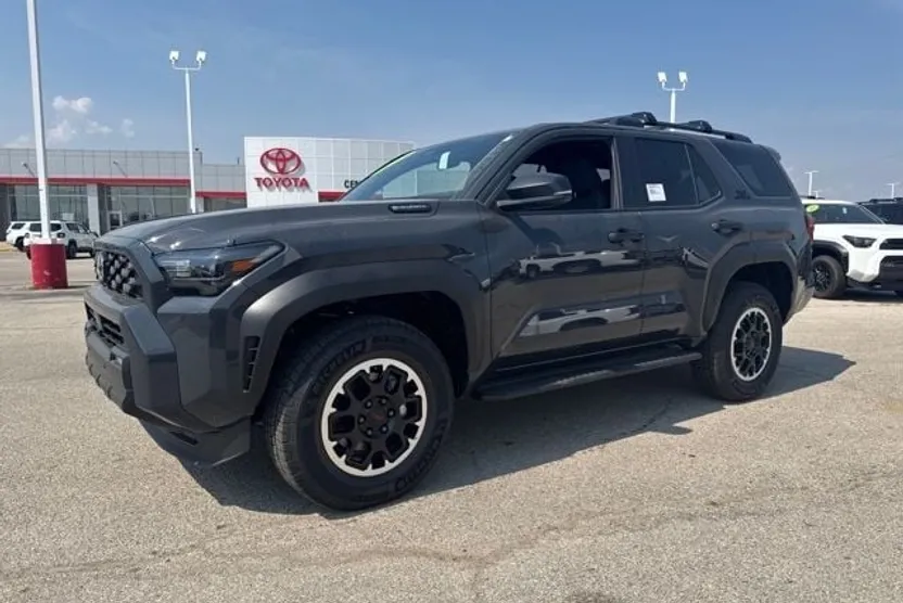 2025 Toyota 4Runner TRD Off-Road photo 1