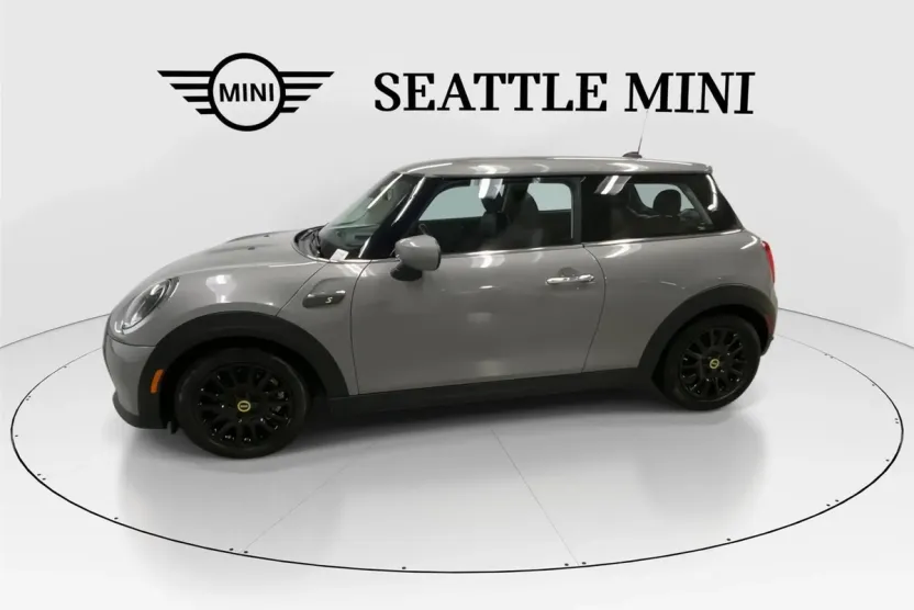 2022 Mini Cooper 2 Door Hardtop SE photo 1