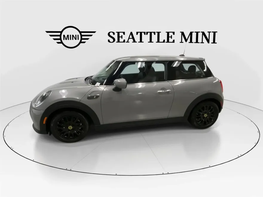 2022 Mini Cooper 2 Door Hardtop SE photo 1