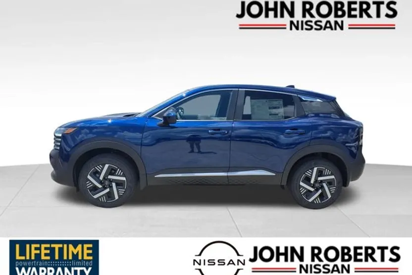 2025 Nissan Kicks SV photo 1
