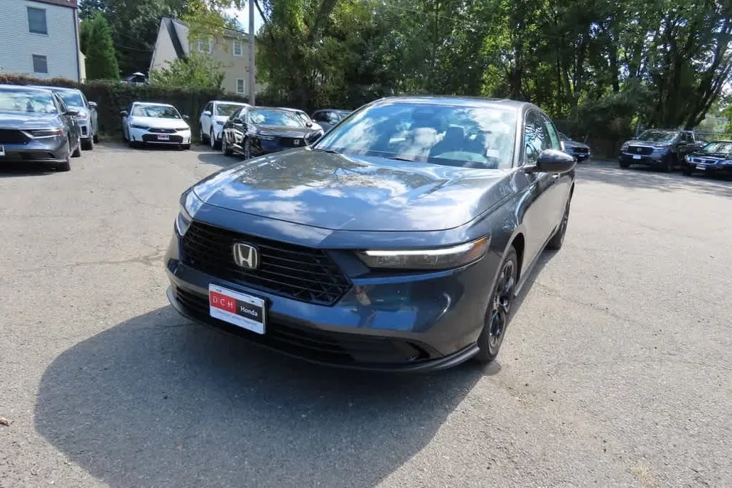 2025 Honda Accord SE photo 1