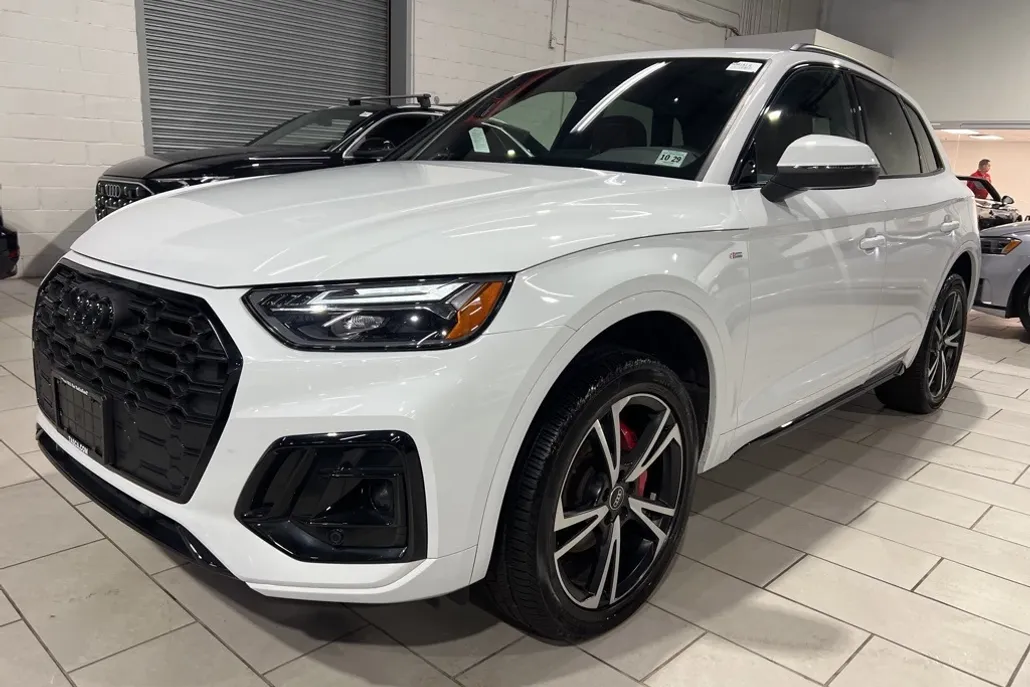 2025 Audi Q5 45 S line Premium Plus photo 1