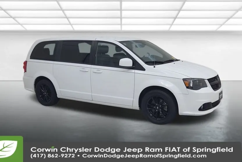 2020 Dodge Grand Caravan GT photo 1