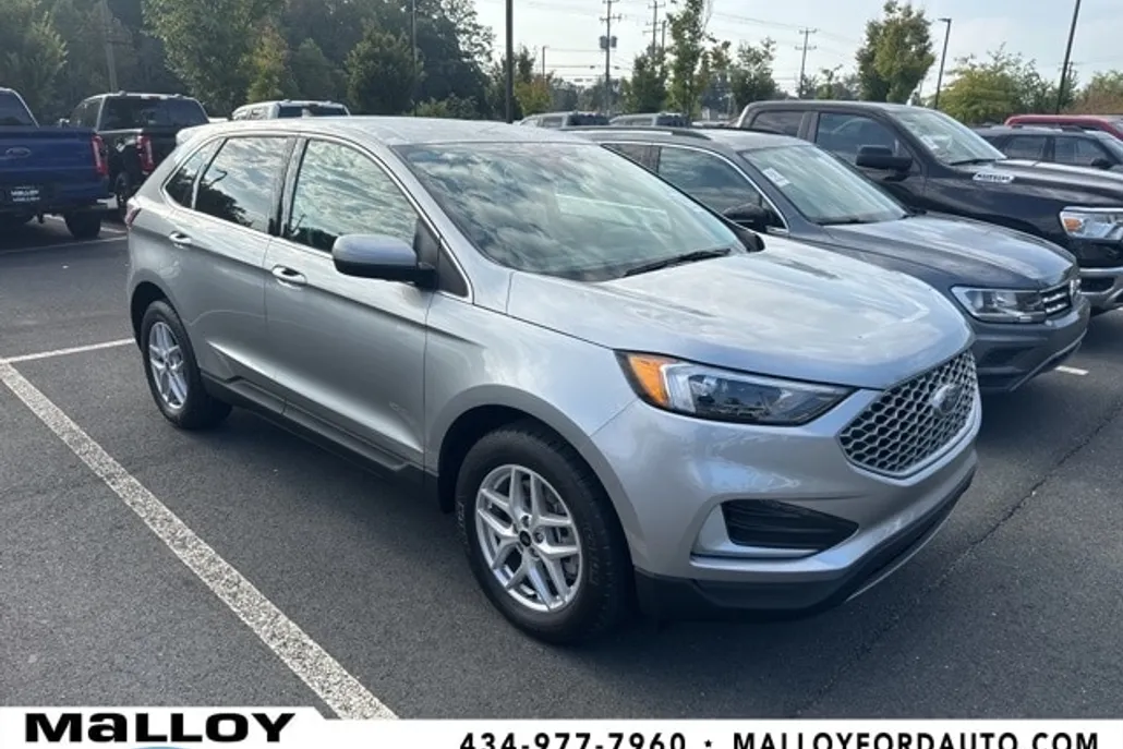 2024 Ford Edge SEL photo 1