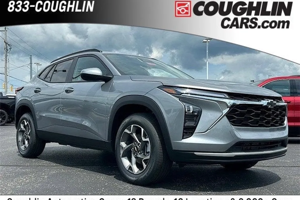 2025 Chevrolet Trax LT photo 1