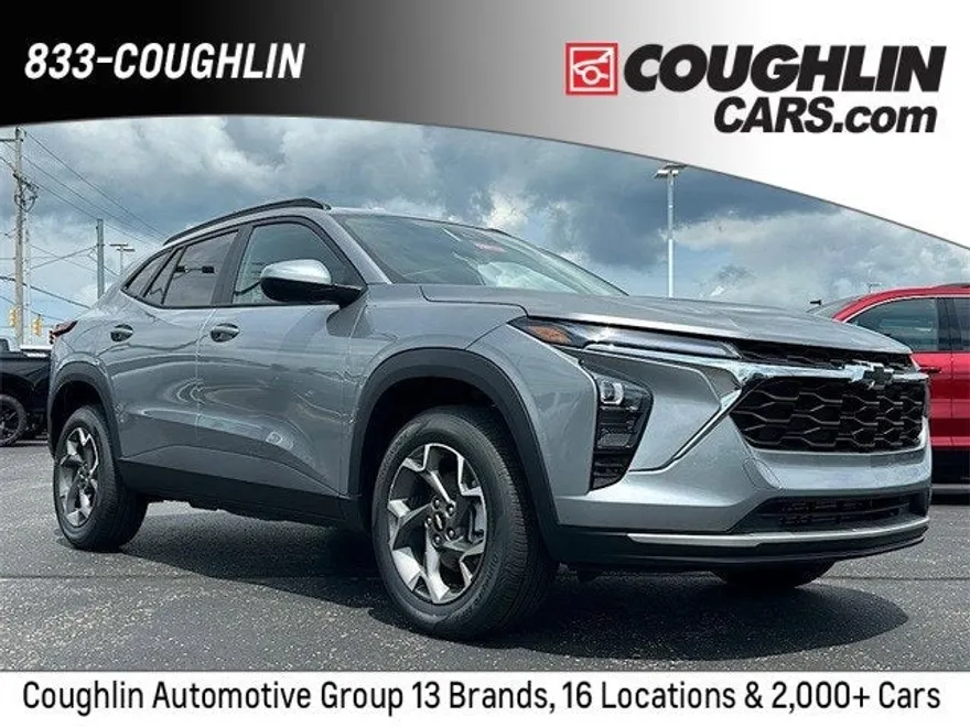 2025 Chevrolet Trax LT photo 1