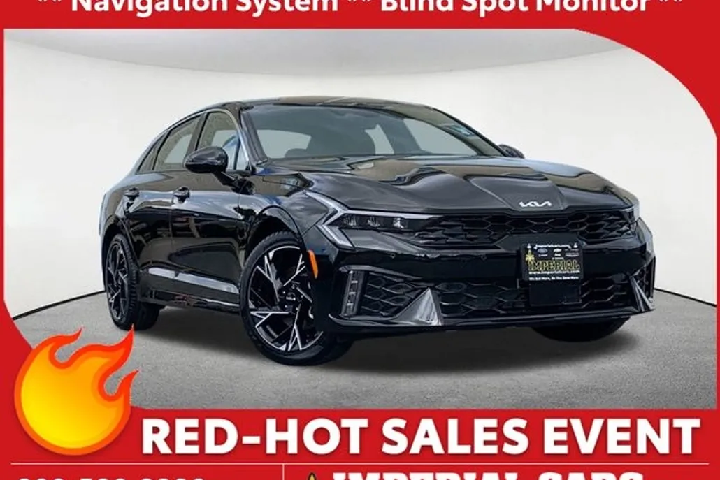 2025 Kia K5 GT-Line photo 1