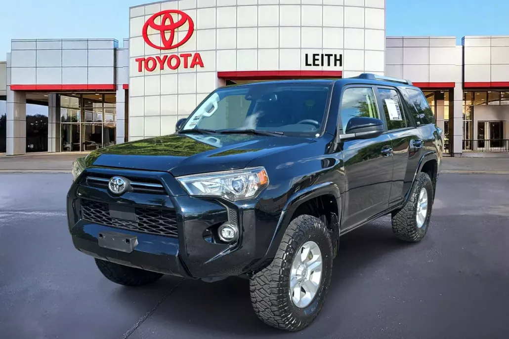 2023 Toyota 4Runner SR5 photo 1
