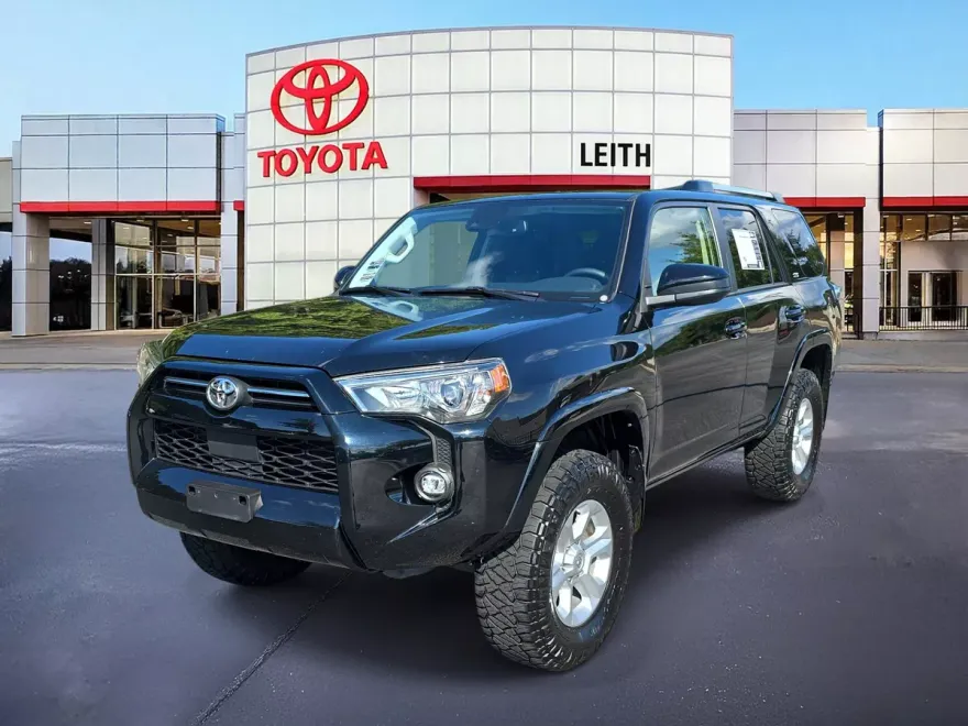 2023 Toyota 4Runner SR5 photo 1
