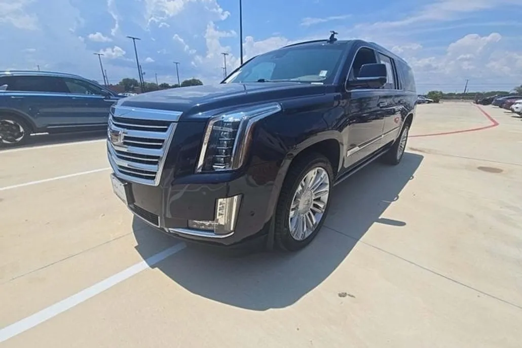 2018 Cadillac Escalade ESV Platinum photo 1