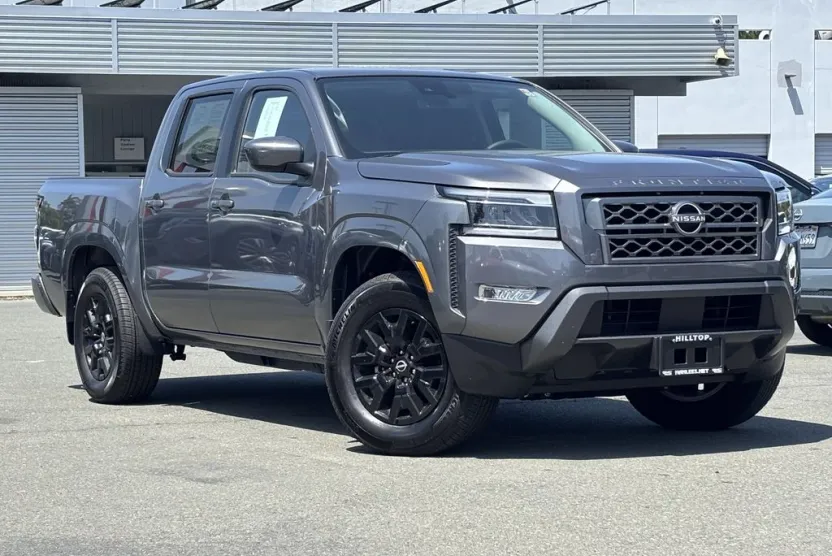 2023 Nissan Frontier SV photo 1